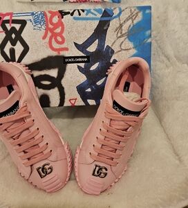 Dolce & Gabbana Pink Leather Sneakers